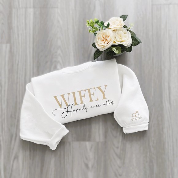 Matching Couples Outfit - Hubby & Wifey Happily Ever After - Picture 4 of 7